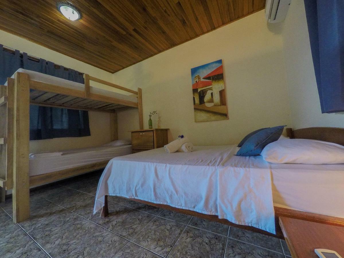 Cocobolo Surf Hotel & School Playa Santa Teresa  Zewnętrze zdjęcie