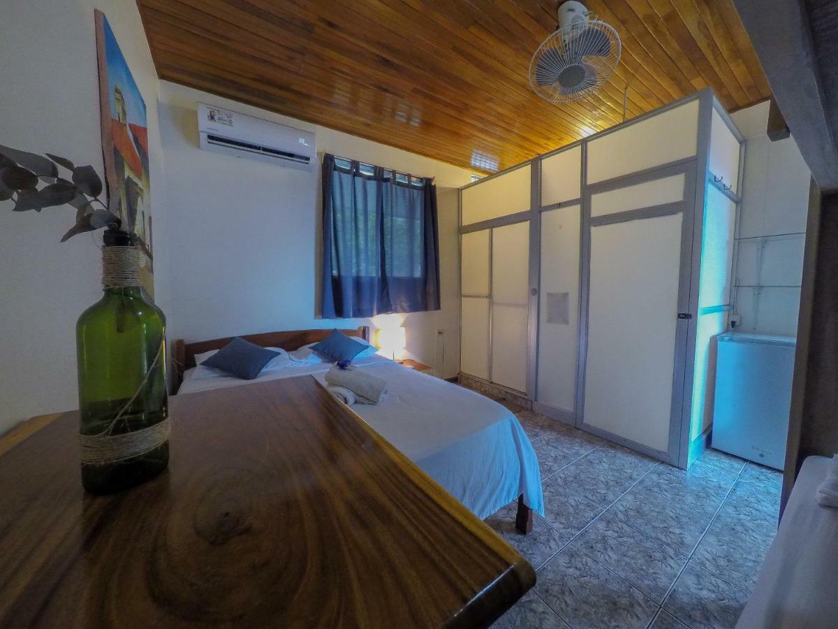 Cocobolo Surf Hotel & School Playa Santa Teresa  Zewnętrze zdjęcie